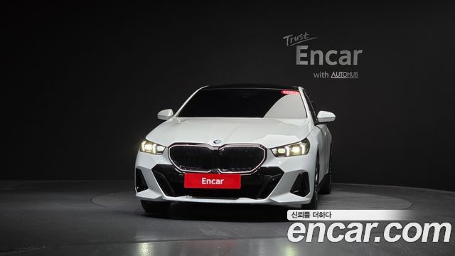 BMW 5 Series (G60) 520i Special Edition 2026 — фото 3