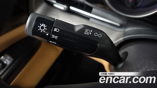 Kia Carnival (IV) Diesel 9-Seater Prestige 2023 — фото 27
