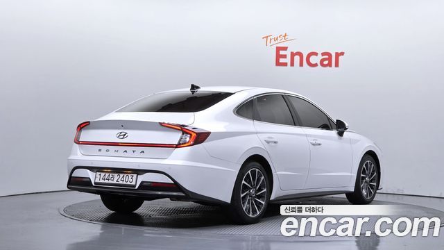 Hyundai Sonata (DN8) 2.0 Premium Family 2021 — фото 2