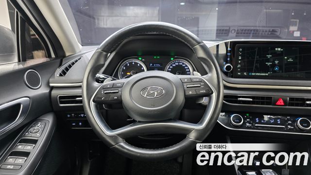 Hyundai Sonata (DN8) 2.0 Premium Family 2021 — фото 14