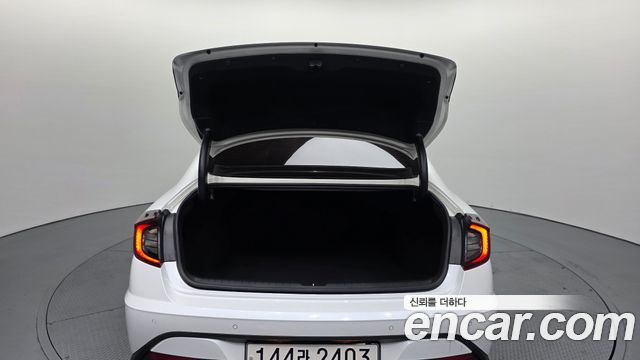 Hyundai Sonata (DN8) 2.0 Premium Family 2021 — фото 20