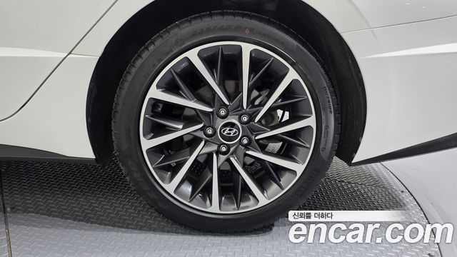 Hyundai Sonata (DN8) 2.0 Premium Family 2021 — фото 21