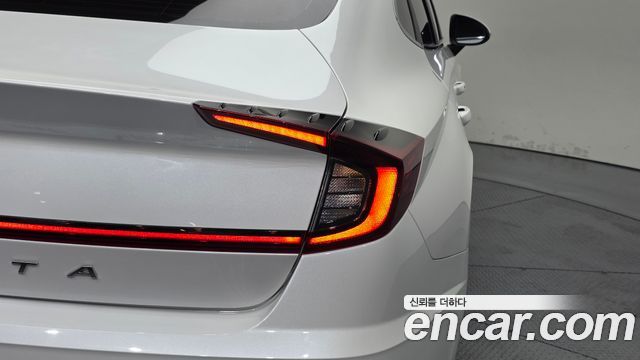 Hyundai Sonata (DN8) 2.0 Premium Family 2021 — фото 23