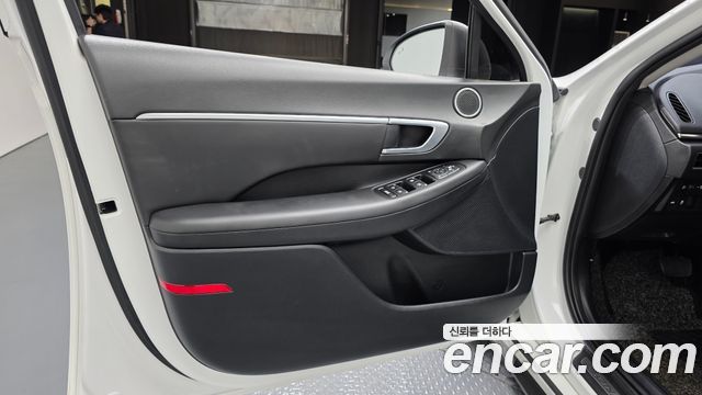 Hyundai Sonata (DN8) 2.0 Premium Family 2021 — фото 24