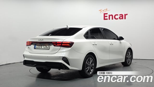 Kia K3 (II) 1.6 Prestige 2023 — фото 2