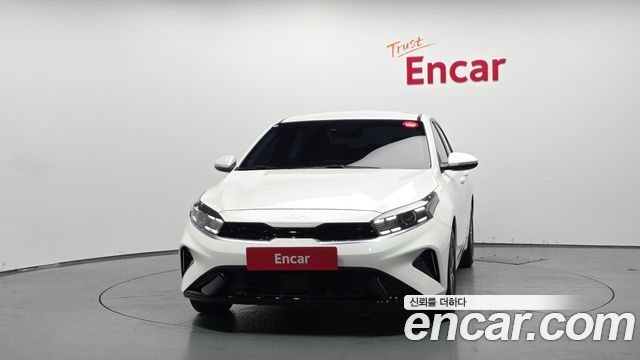 Kia K3 (II) 1.6 Prestige 2023 — фото 3