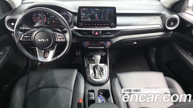 Kia K3 (II) 1.6 Prestige 2023 — фото 7