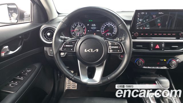 Kia K3 (II) 1.6 Prestige 2023 — фото 12