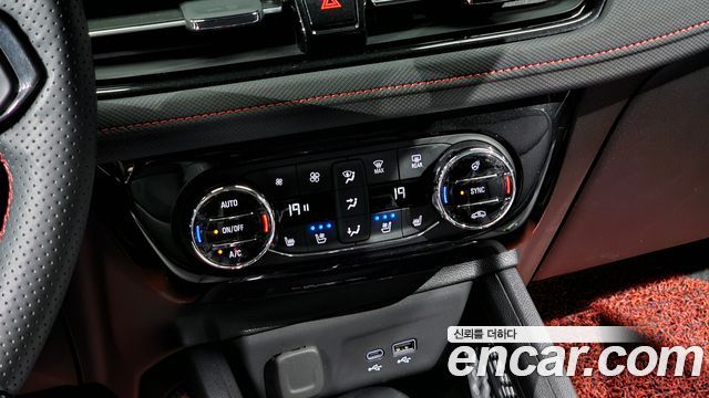Chevrolet Trailblazer 1.3 Turbo 2WD RS 2024 — фото 35