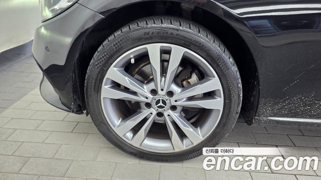 Mercedes-Benz C-Class (W205) C220 d 4MATIC 2020 — фото 5