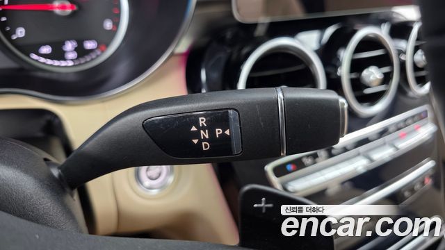 Mercedes-Benz C-Class (W205) C220 d 4MATIC 2020 — фото 9