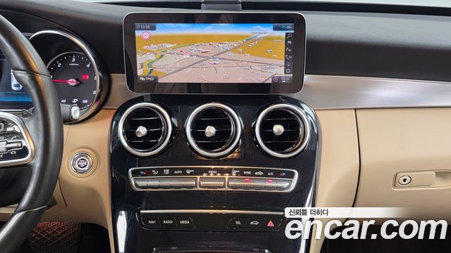 Mercedes-Benz C-Class (W205) C220 d 4MATIC 2020 — фото 18