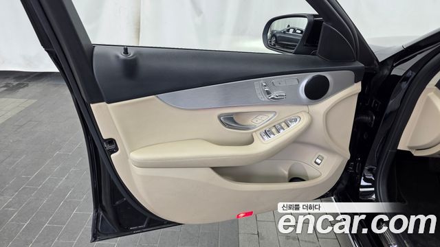 Mercedes-Benz C-Class (W205) C220 d 4MATIC 2020 — фото 30