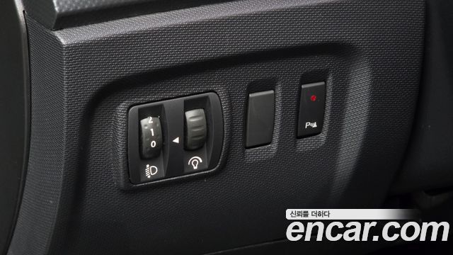 Renault Korea QM3 RE 2015 — фото 16