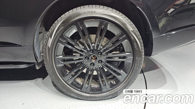 Land Rover Range Rover (V) P530 Autobiography Long Wheel Base 2023 — фото 21