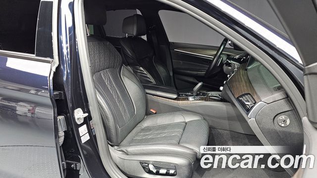 BMW 5 Series (G30) 520d M Sport Package Plus 2018 — фото 15