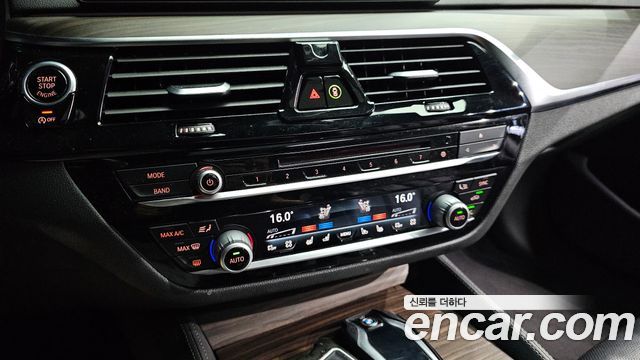 BMW 5 Series (G30) 520d M Sport Package Plus 2018 — фото 34