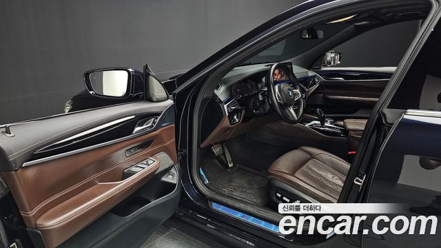 BMW 6 Series GT (G32) 630i xDrive M Sport 2021 — фото 10