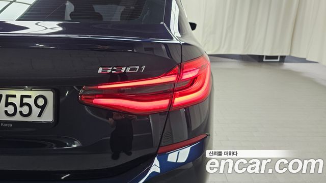 BMW 6 Series GT (G32) 630i xDrive M Sport 2023 — фото 23