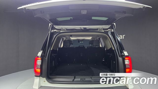 Ford Expedition Platinum 4WD 8Seater 2021 — фото 24
