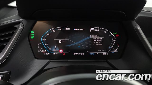 BMW 1 Series (F40) M135i xDrive Prism 2022 — фото 8
