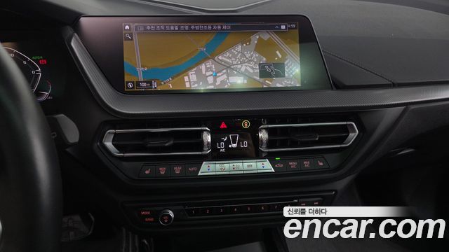 BMW 1 Series (F40) M135i xDrive Prism 2022 — фото 18
