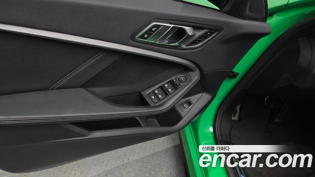 BMW 1 Series (F40) M135i xDrive Prism 2022 — фото 34