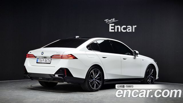 BMW 5 Series (G60) 530i xDrive M Sport 2025 — фото 2