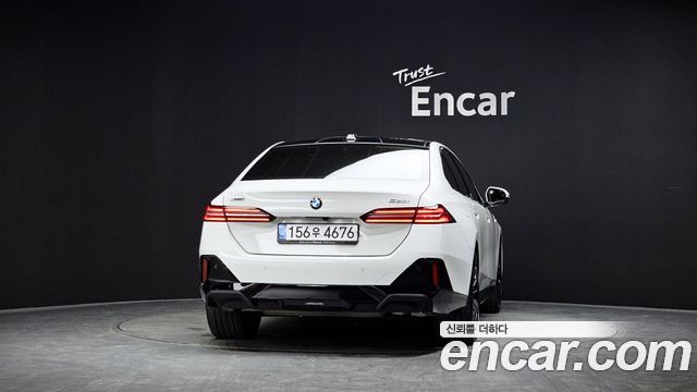 BMW 5 Series (G60) 530i xDrive M Sport 2025 — фото 4