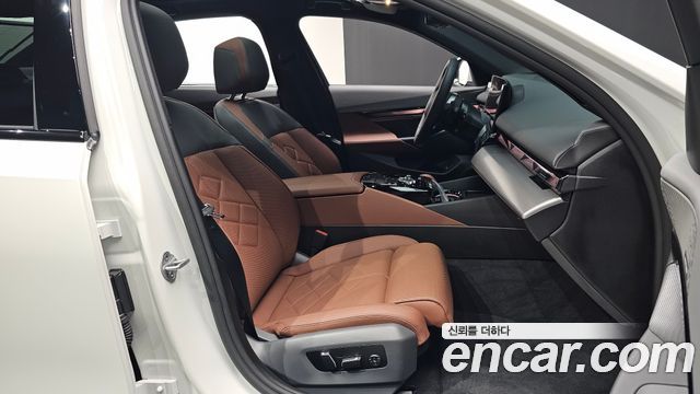 BMW 5 Series (G60) 530i xDrive M Sport 2025 — фото 13