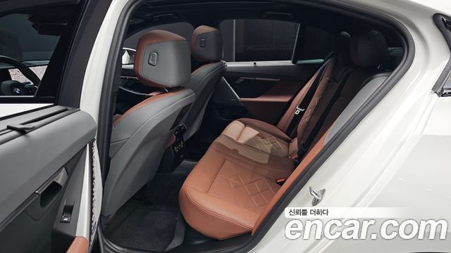 BMW 5 Series (G60) 530i xDrive M Sport 2025 — фото 26