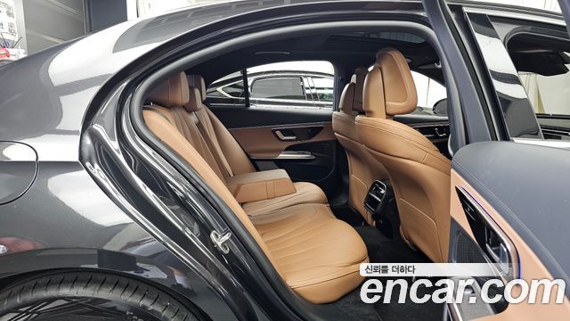Mercedes-Benz E-Class (W214) E200 Avantgarde 2025 — фото 12
