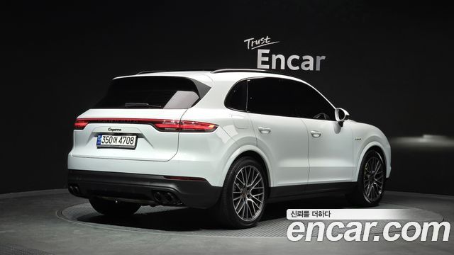 Porsche Cayenne (PO536) 3.0 E-Hybrid 2022 — фото 2