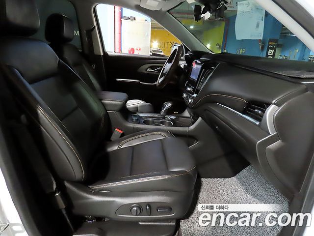 Chevrolet Traverse 3.6 AWD RS 2021 — фото 16