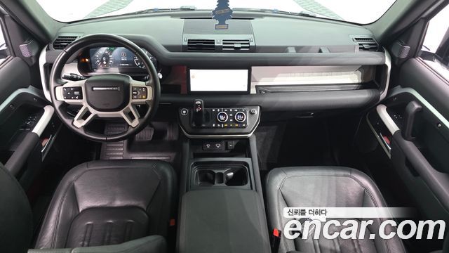 Land Rover Defender (L663) 90 D250 SE 2022 — фото 7