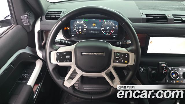 Land Rover Defender (L663) 90 D250 SE 2022 — фото 14
