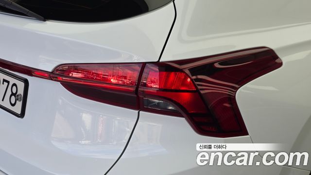 Hyundai Santa Fe Diesel 2.2 2WD Premium Choice 2021 — фото 23