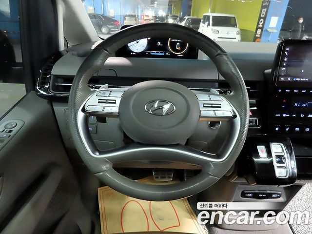 Hyundai Staria 4WD Lounge 7-Seater Inspiration 2022 — фото 18