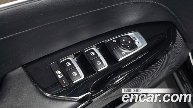Kia K5 (III) 2.0 Noblesse 2023 — фото 19