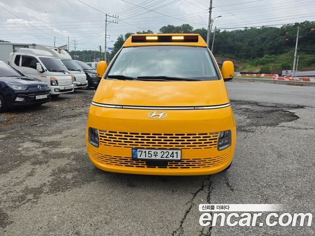 Hyundai Staria L3.5  Kinder Safety Car 11-Seater 2022 — фото 2