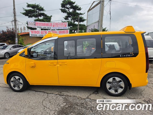 Hyundai Staria L3.5  Kinder Safety Car 11-Seater 2022 — фото 5