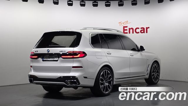 BMW X7 (G07) xDrive 40i M Sport 7STR 2025 — фото 2
