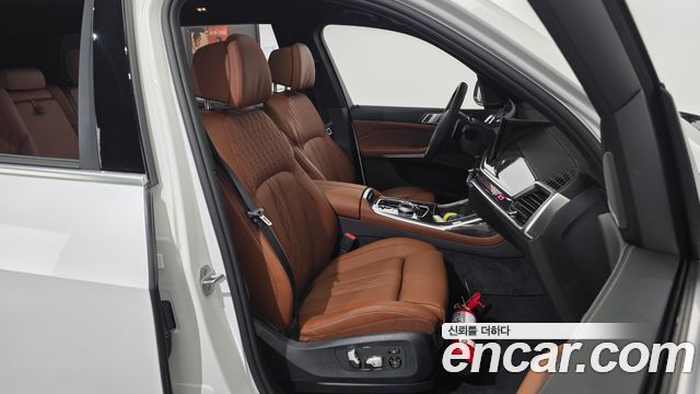 BMW X7 (G07) xDrive 40i M Sport 7STR 2025 — фото 12