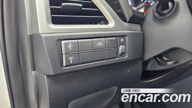 KG Mobility (SsangYong) Beautiful Korando Gasoline 1.5 2WD C5 Plus 2021 — фото 16