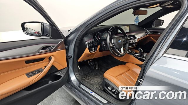 BMW 5 Series (G30) 520d M Sport package 2018 — фото 10