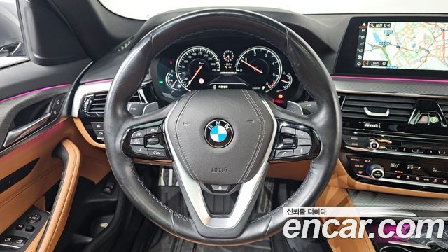 BMW 5 Series (G30) 520d M Sport package 2018 — фото 13