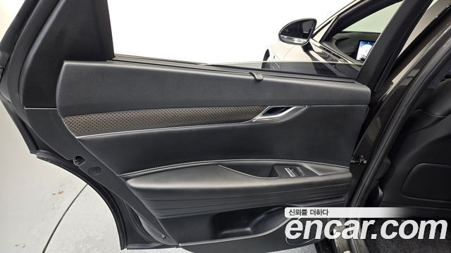 Genesis G80 (RG3) Gasoline 2.5 Turbo AWD 2025 — фото 25