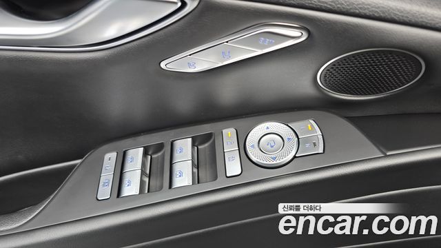 Genesis G80 (RG3) Gasoline 2.5 Turbo AWD 2025 — фото 27