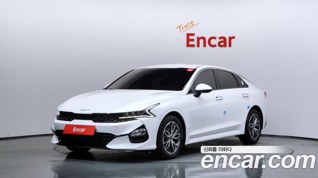 Kia K5 (III) 2.0 Prestige 2023 — фото 1