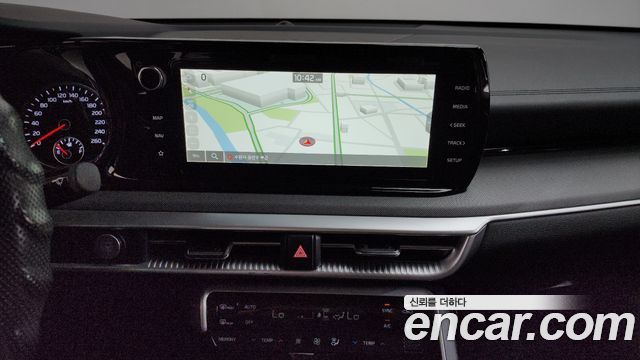Kia K5 (III) 2.0 Prestige 2023 — фото 13